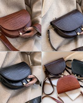 Semicircle Alligator Pattern Crossbody Bag